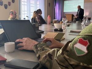 Katonává válásról_3